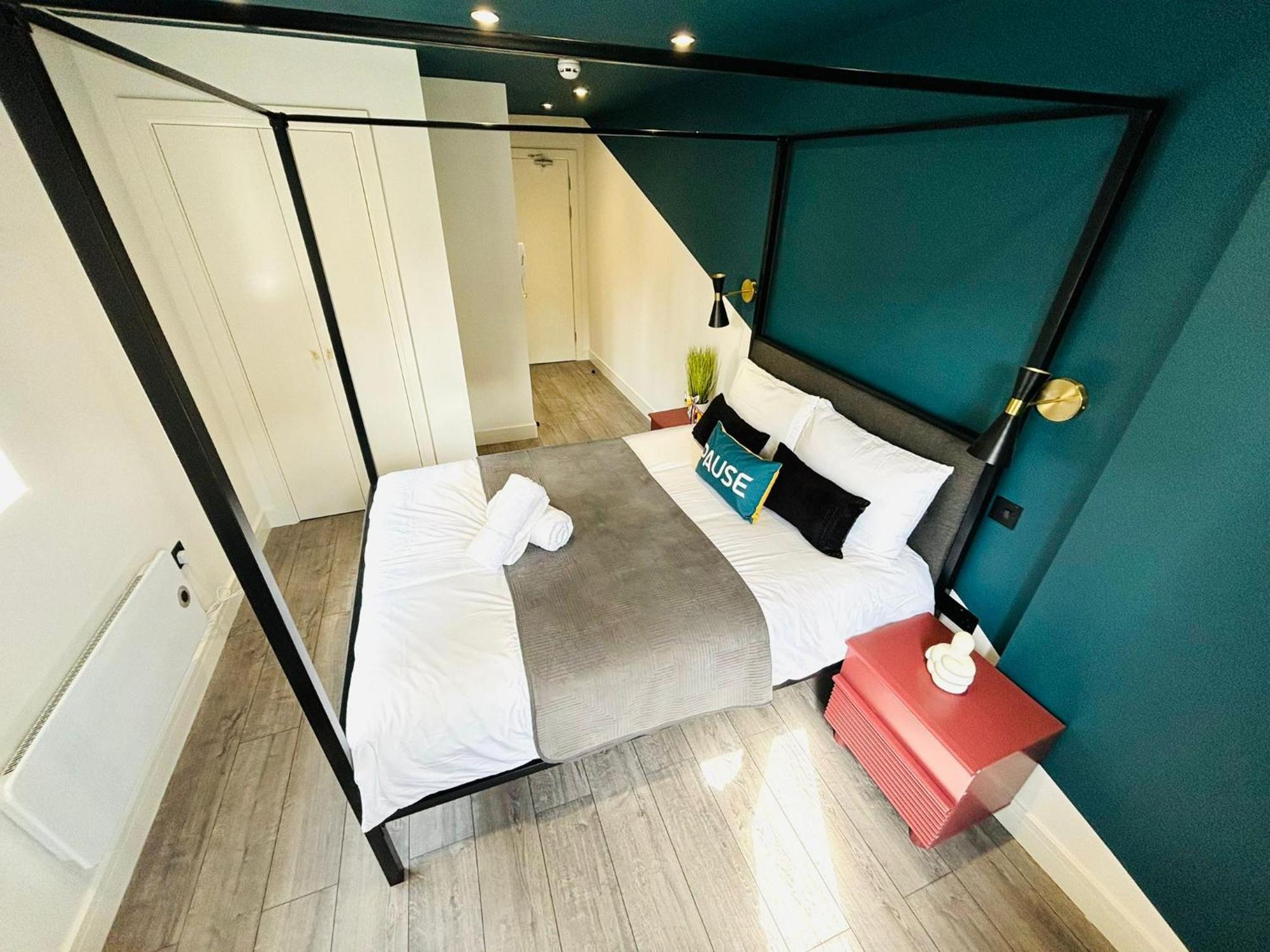 31 Studio, Ideal For Tourists Locations * Londen